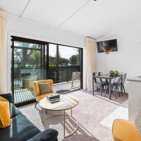 Orewa Beachcomber Kültér fotó